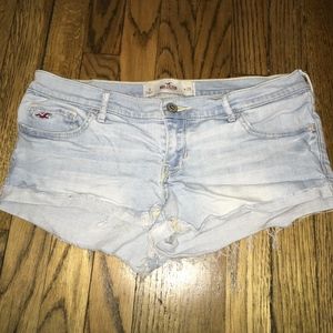 HOLLISTER SIZE 9 SHORTS